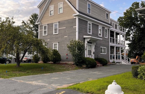Danvers Appartement | Danvers spacious apt near Salem historic witch town Mall / Hospital