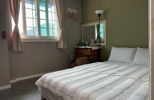 Danyang Maison | Danyang Rio 127 Guesthouse River View
