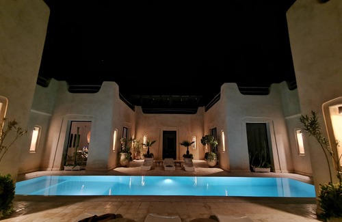 Zaouia Sidi Abdallah Ben Sassi Villa | Fantastique villa d'architecte privée sans vis a vis et piscine chauffée privée