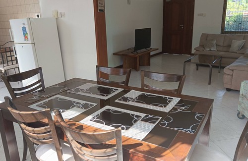 Mbezi Beach Maison | Dar Es Salaam Modern House near Beach with WiFi and bath tub