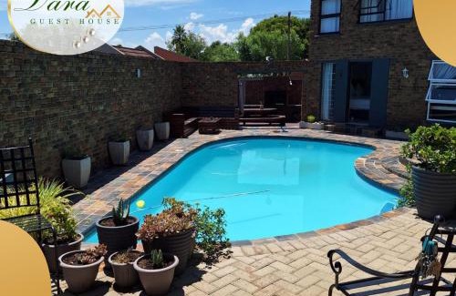 Trichardt Hôtel | Dara on Schabort street