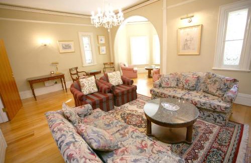 Homebush Hôtel | Darcy's Hotel