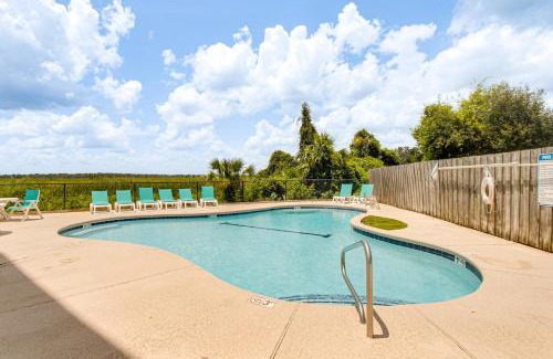 Darien Appartement | Darien Condo with Boat Dock Access Walk to Downtown