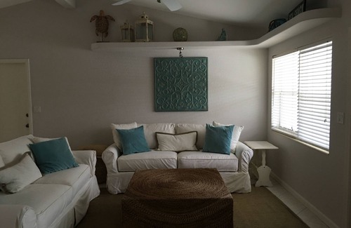 Boca Raton Cottage | Darling Cottage à East Boca près de la plage, des restaurants et des magasins