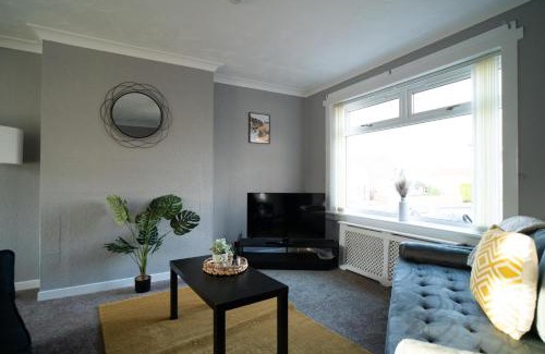 Shotts Maison | Darmeid House