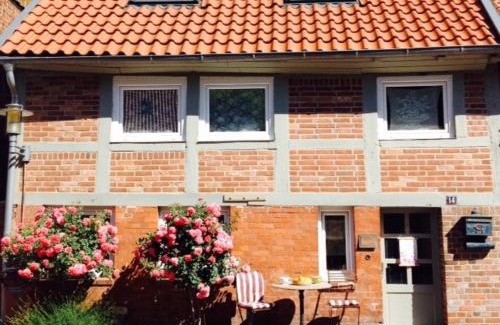 Boizenburg Appartement | DAS TRAUFENHAUS AM WALL - Urlaub im Denkmal