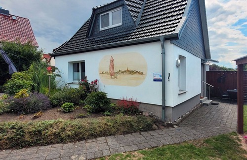 Kirchdorf Appartement | Dat Köhnsche Hus - Small bungalow on the owner's property in Kirchdorf on the is