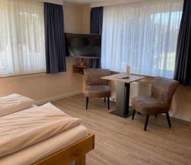 Bispingen Maison | Dat lütte Heidehotel Funk - Garni