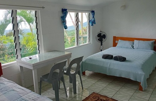Apia Cabine | Dave Parker's Eco Lodge