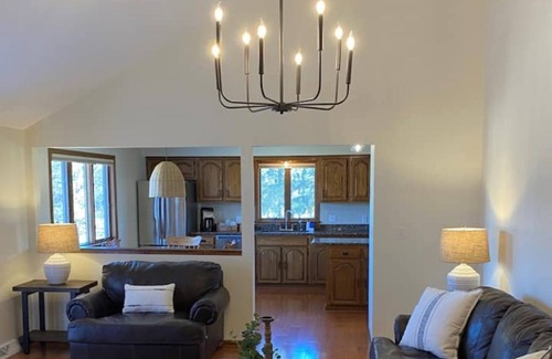 Wales Center Maison | Dave & Susie's Place
