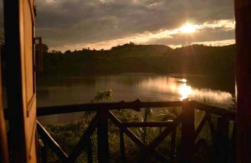 Western Region Cabine | Dave the Cave Eco Lodge and Cultural Campsite