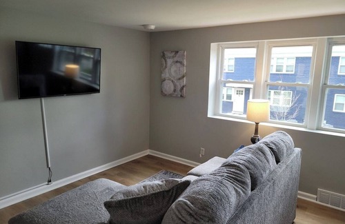 Joslyn Castle Appartement | Davenport Dwellings 2 Bd by UNMC