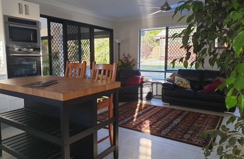 Peachester Maison | 'Daveron Bower' Sunshine Coast Hinterland Escape