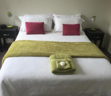 Lower Hutt Maison | Davidsons Luxury Homestay