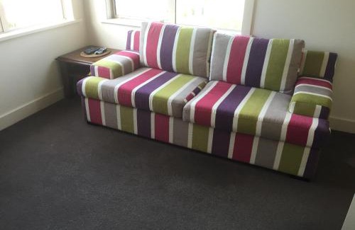 Lower Hutt Maison | Davidsons Luxury Homestay