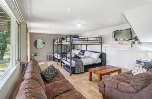 Bonnie Doon Maison | Dawn Retreat