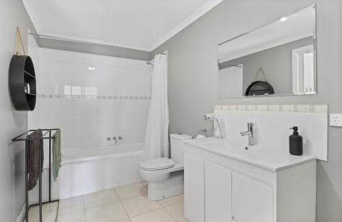 Bonnie Doon Maison | Dawn Retreat
