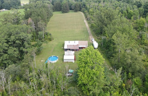 Fredonia Maison | DAY RENTAL ONLY/Picnic Rental -private location, pavilion,pool, restrooms