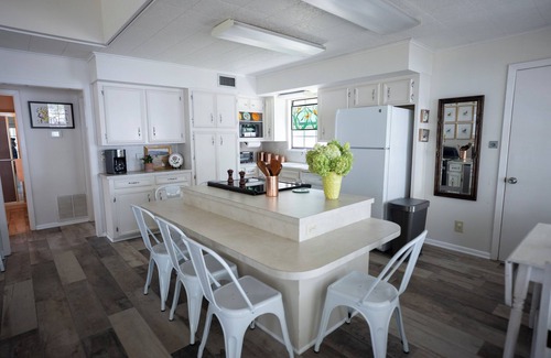 Mooringsport Maison | Daybreak at The Dock House, 4-bedroom house located on beautiful Caddo Lake