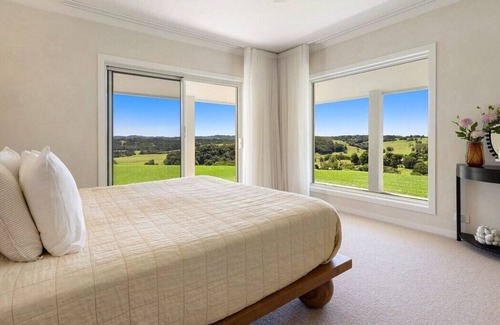 Clunes Maison | Daybreak Forest - A luxurious escape in Clunes