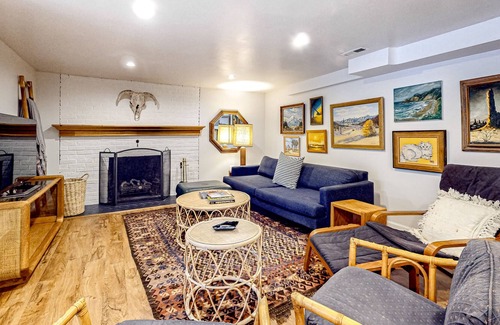 Markham Appartement | Daylight basement with garden views - near Multnomah Village