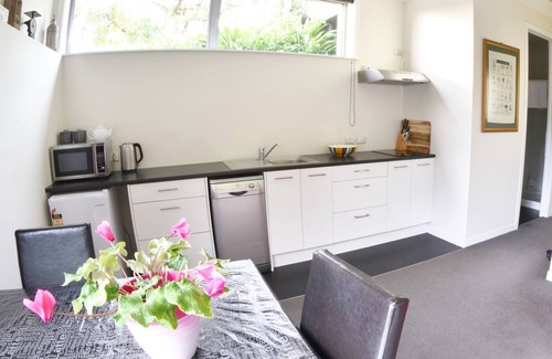 Lower Hutt Appartement | Days Bay Apartment - Plage, bush et vie privée