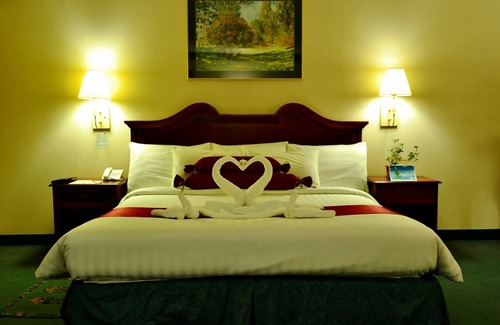Pallocan Hôtel | Days Hotel Batangas