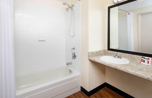 Macon Hôtel | Days Inn by Wyndham Macon I-75 North