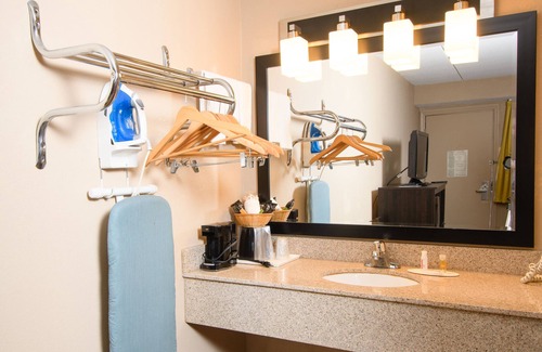 Bairdford Hôtel | Days Inn by Wyndham Pittsburgh-Harmarville