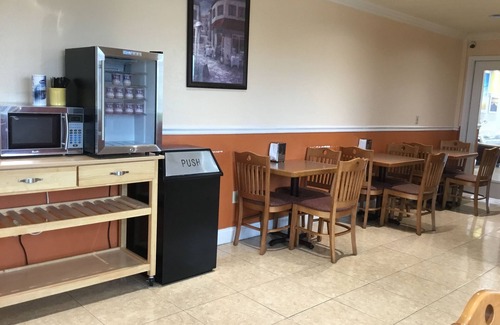 North San Antonio - SAT Hôtel | Days Inn by Wyndham San Antonio Airport
