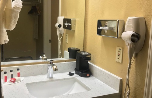 North San Antonio - SAT Hôtel | Days Inn by Wyndham San Antonio Airport