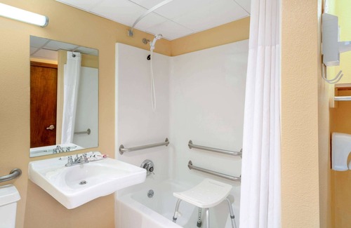 Dickson City Hôtel | Days Inn by Wyndham Scranton PA