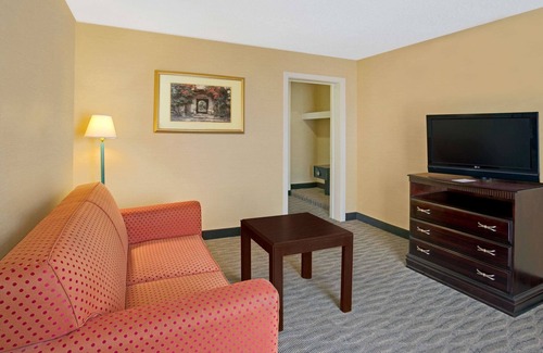 Downtown Hôtel | Days Inn by Wyndham Silver Spring