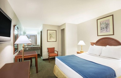 Laurel Hôtel | Days Inn & Suites by Wyndham Laurel Near Fort Meade