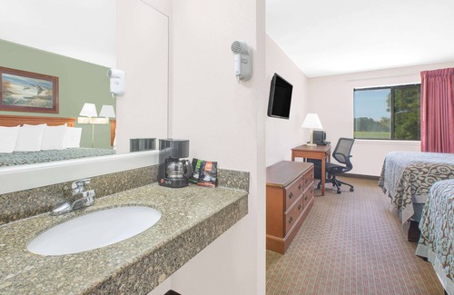 Brinkley Hôtel | Days Inn & Suites by Wyndham Brinkley