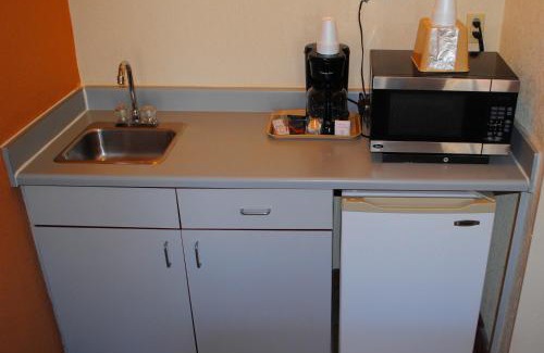 Webster Hôtel | Days Inn & Suites by Wyndham Webster NASA-ClearLake-Houston
