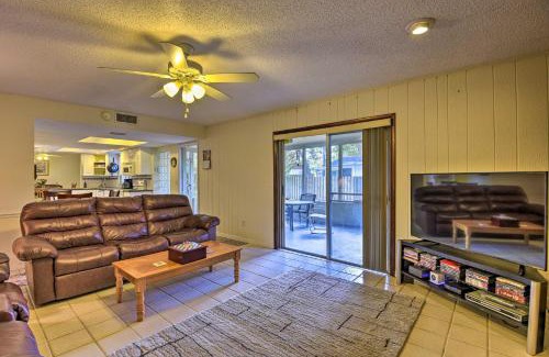 Port Orange Maison | Daytona Area Home about 3 Mi to Beach Swim and Explore!