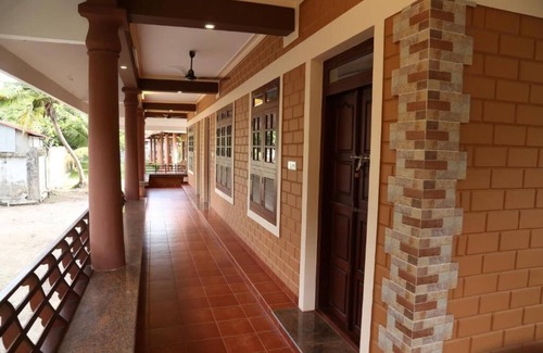 Alappuzha Lit Et Petit-Déjeuner | Dazzle Dew Memories - Deluxe Double Room