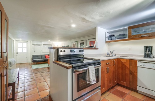 Le Droit Park Appartement | DC Apartment: 2 Mi to National Mall!