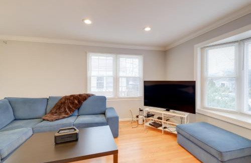 Wheaton-Glenmont Maison | DC Area Home about 1 Mi to Metro WFH Friendly!