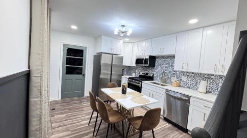 Coral Hills Maison | DC Edge stunning three-bedroom House