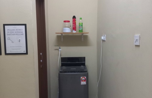 Shah Alam Maison | DC Garden Homestay 6 with Netflix, WiFi & Private Balcony in Shah Alam