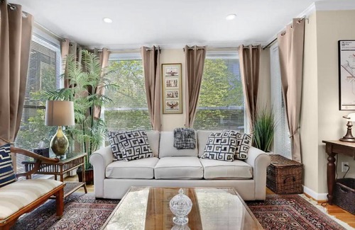 West End Maison | DC's Best Address -10min to White HSE - 500 mbps