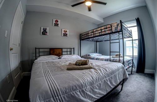 Washington Maison | DC's Presidential Style Retreat,22 guests,King Bed, WIFI