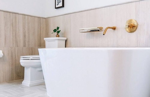 Adams Morgan Hôtel | DC Suite Retreat, Arts & Comfort in the Heart of the City, Pet-Friendly Property