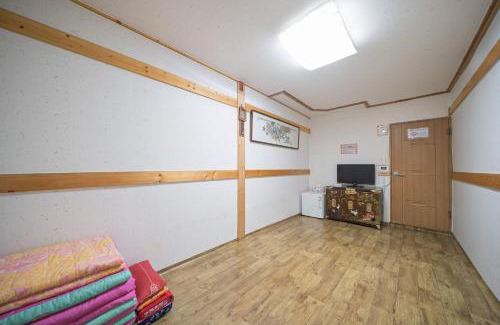 Jeonju Maison | Ddlanchae Hanok Stay - Main House