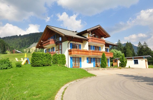 Balderschwang Appartement | Appartement confort m. Vue sur la montagne, confortable, lumineux, calme, balcon., Sauna, WiFi, chiens ext.