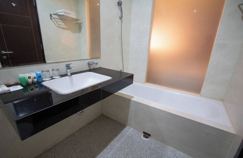 Kecamatan JONGGAT Hôtel | De Balen Soultan Hotel