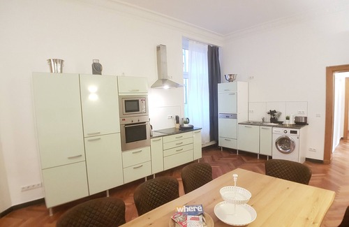 Kreuzberg Appartement | Spacieux, ancien appartement familial de Berlin au coeur de la ville