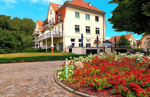Am Schwarzen Busch Appartement | App. Dünenblick - Spacious ground floor apartment with great sea views!